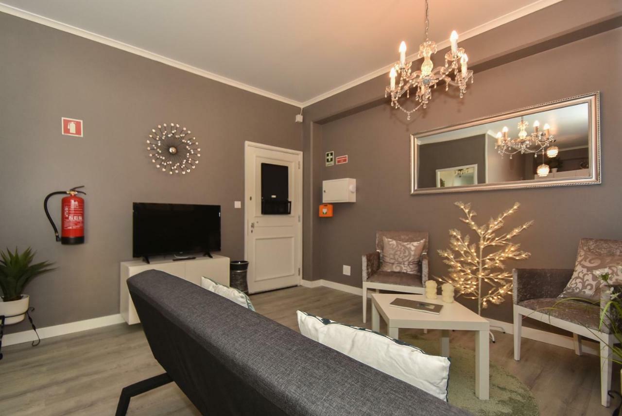 Oporto Batalha Residence Free Parking Bagian luar foto