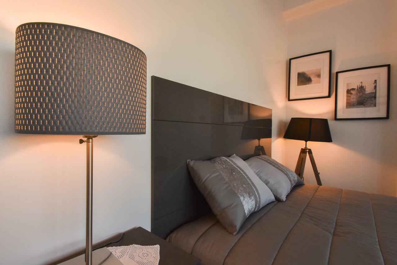 Oporto Batalha Residence Free Parking Bagian luar foto